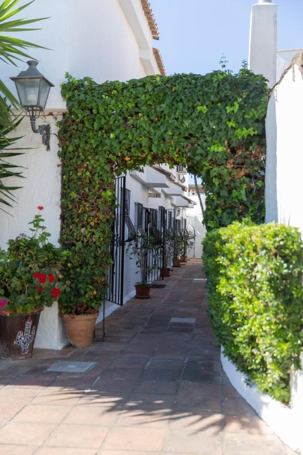 Апартаменти Casa Con Jardin Junto A La Playa Естепона Екстер'єр фото
